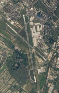 Вигляд зі спутника. Аеропорт Шопена у Варшаві