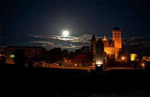 Квідзинський замок вночі