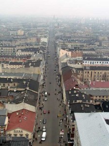 Вулиця Пьотрковська у Лодзі